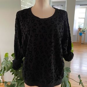 PINK | Velvet Cheetah Crew Neck